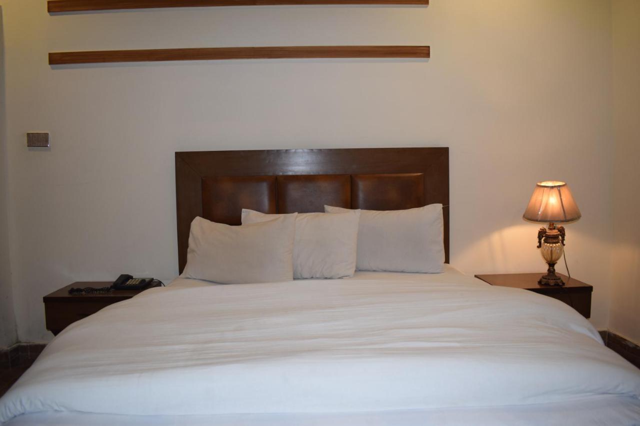 Hotel Pak Continental ملتان المظهر الخارجي الصورة