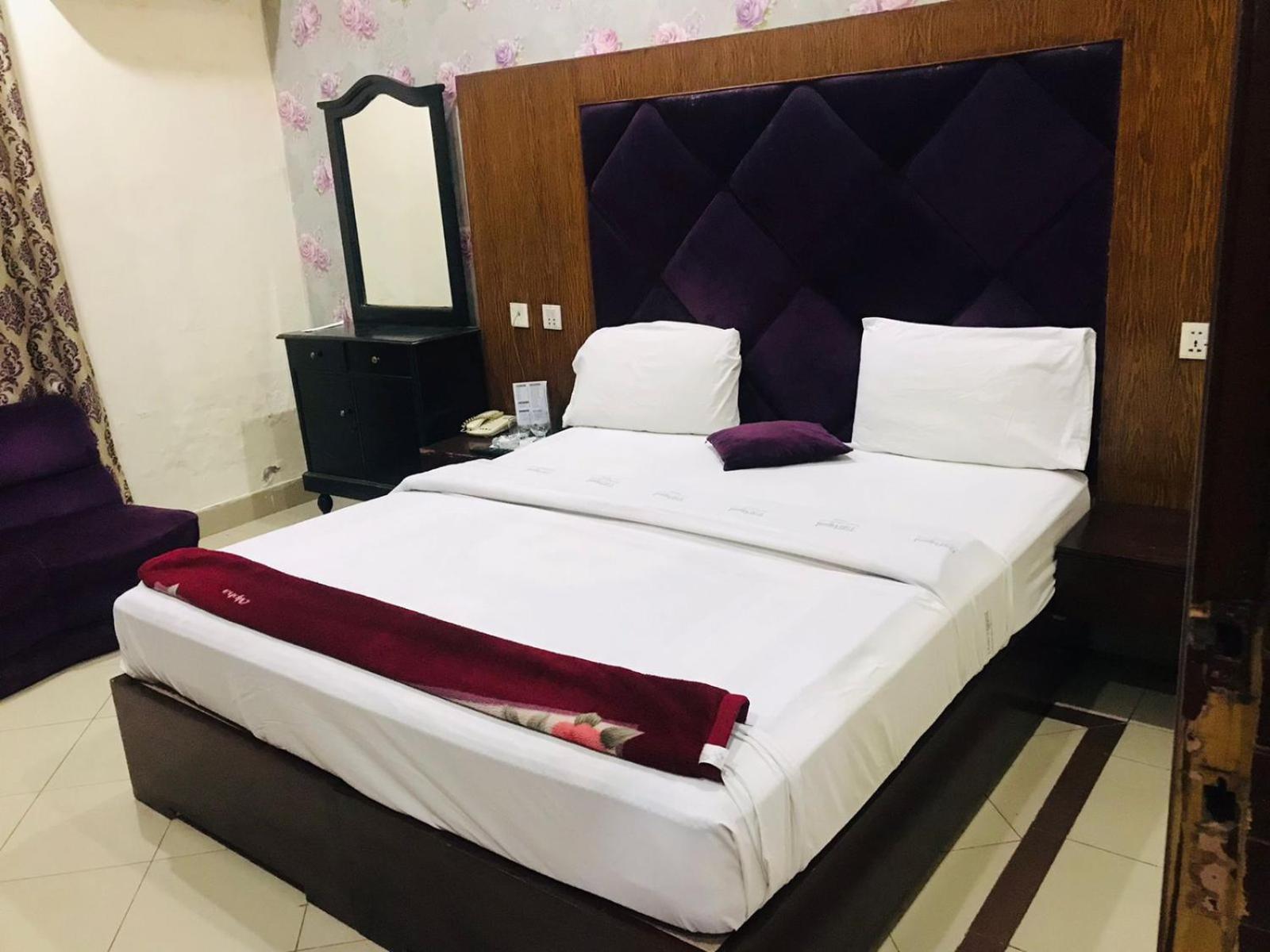 Hotel Pak Continental ملتان المظهر الخارجي الصورة