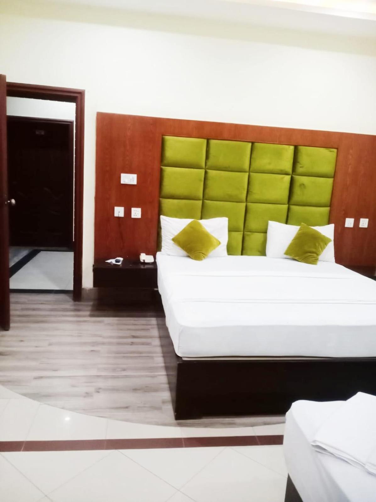 Hotel Pak Continental ملتان المظهر الخارجي الصورة
