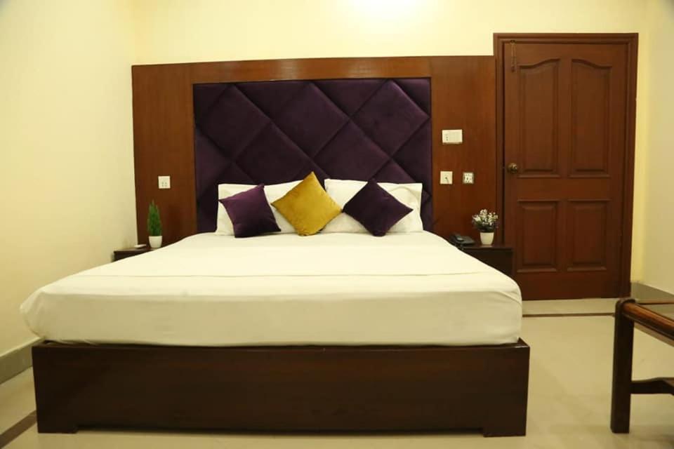 Hotel Pak Continental ملتان المظهر الخارجي الصورة